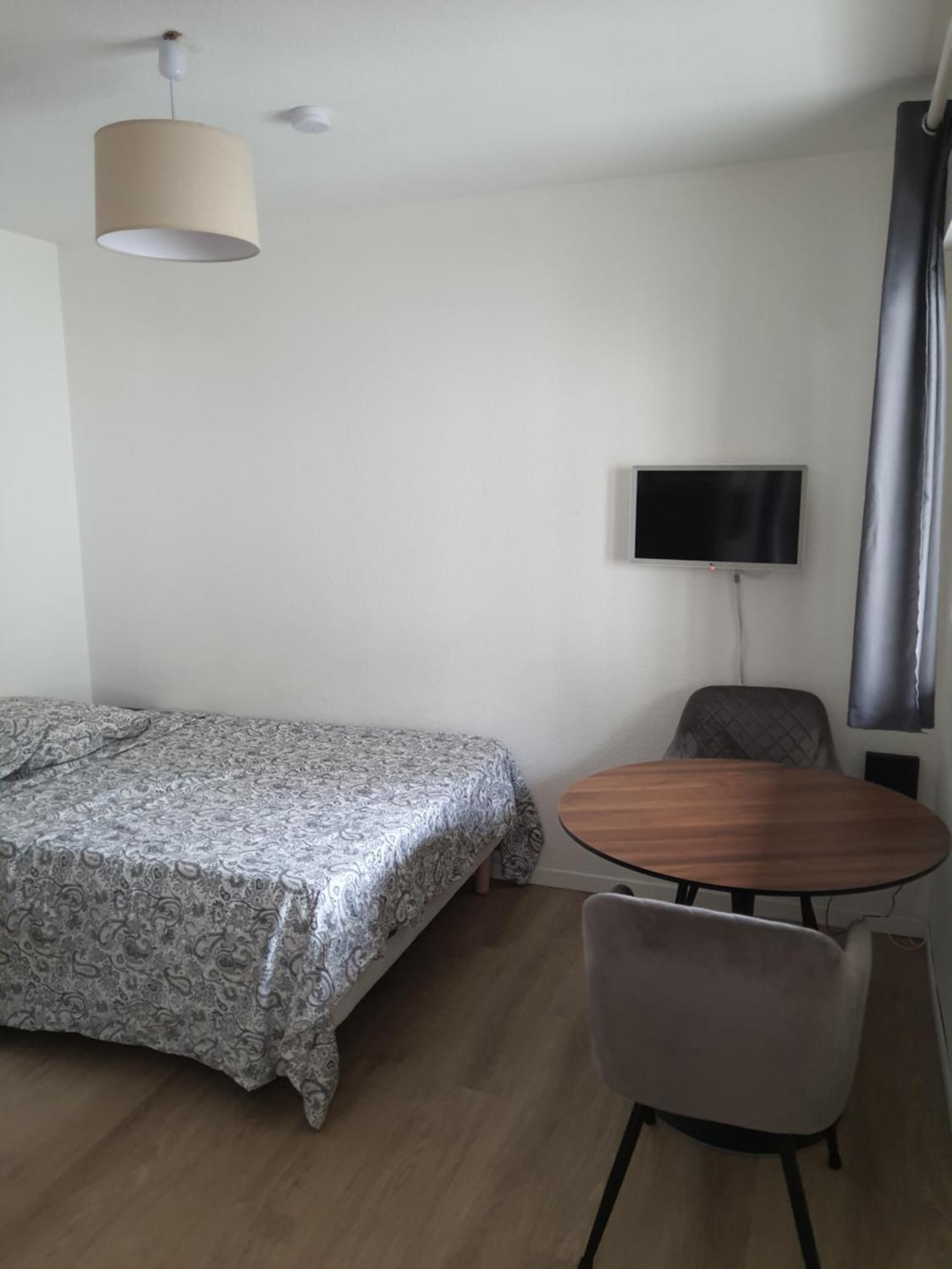 Studio Au Calme Espace Exterieur Parking Gratuit Dans La Rue Grenoble Dış mekan fotoğraf